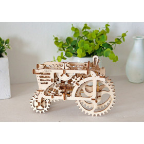 Ugears Självkörande Traktor Ugears Tractor-UGEARS Models-70003 Självkörande Traktor